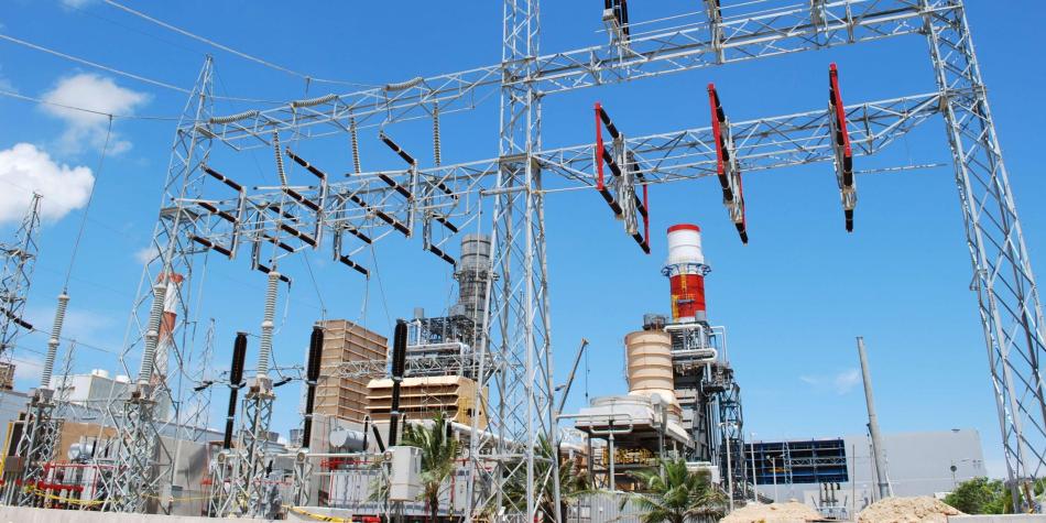 Ajustes a seguro contra apagones generan alerta en el sector eléctrico